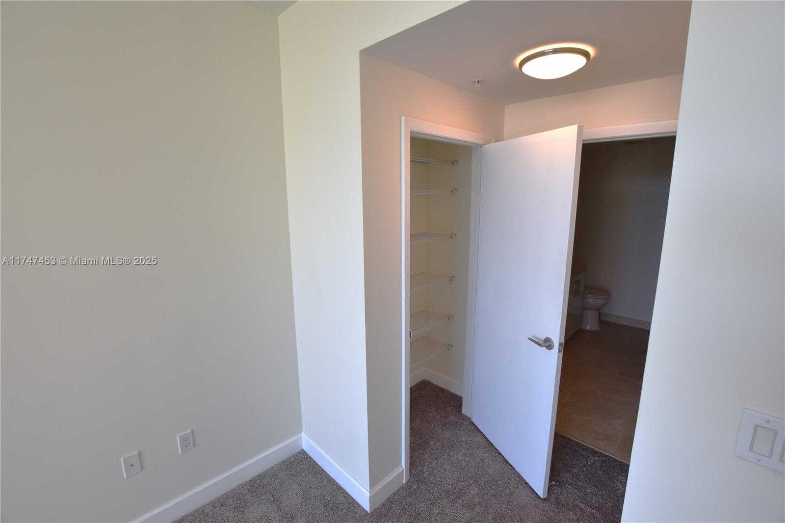 Small Image of 550 OKEECHOBEE BLVD #1417, West Palm Beach Number 16