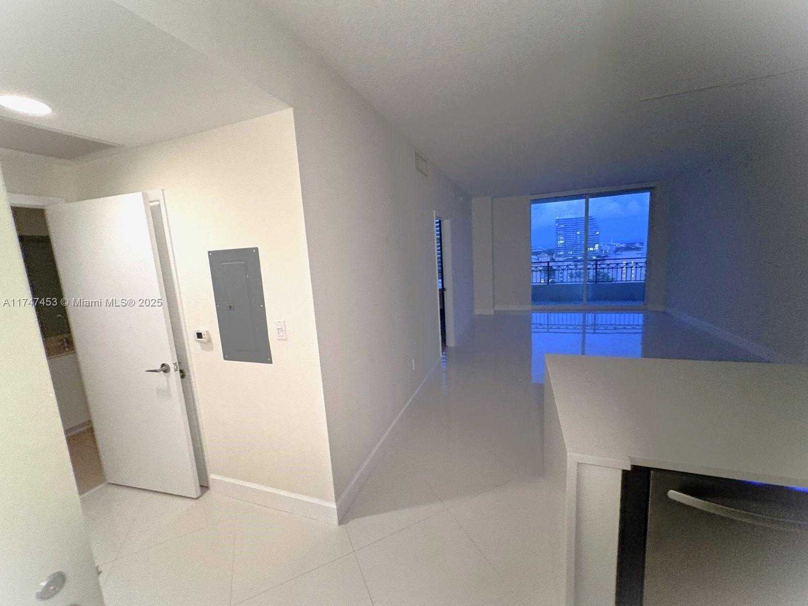 Small Image of 550 OKEECHOBEE BLVD #1417, West Palm Beach Number 23