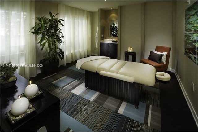 Small Image of 550 OKEECHOBEE BLVD #1417, West Palm Beach Number 41