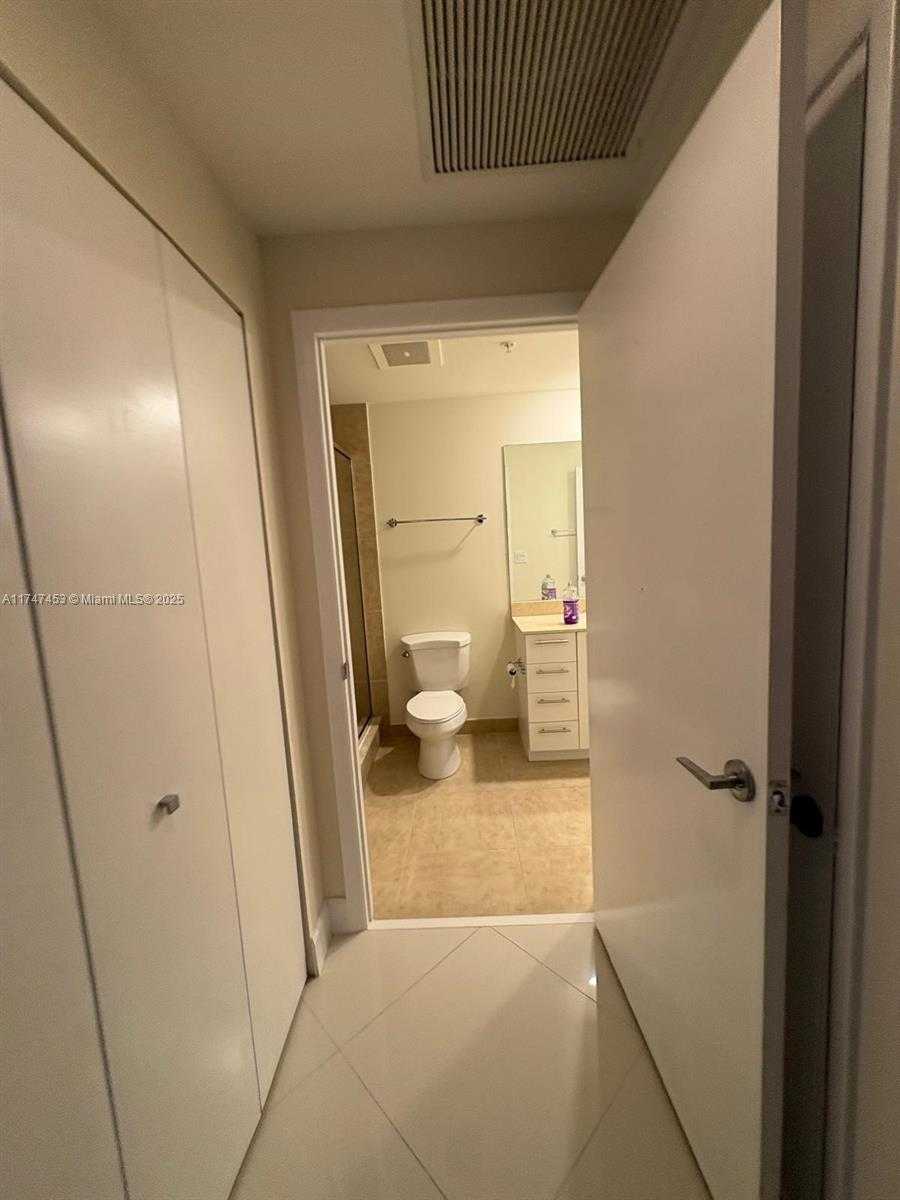 Small Image of 550 OKEECHOBEE BLVD #1417, West Palm Beach Number 53