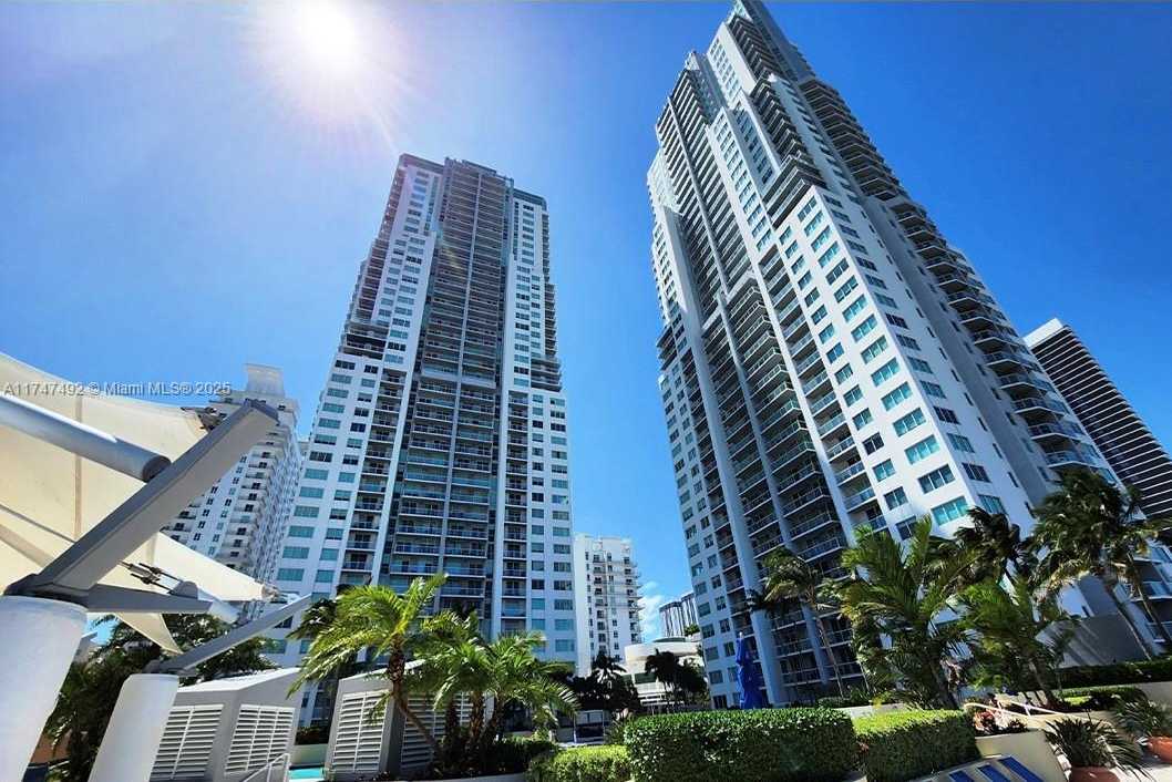 Small Image of 253 NORTH EAST 2ND ST #3202, Miami Number 3