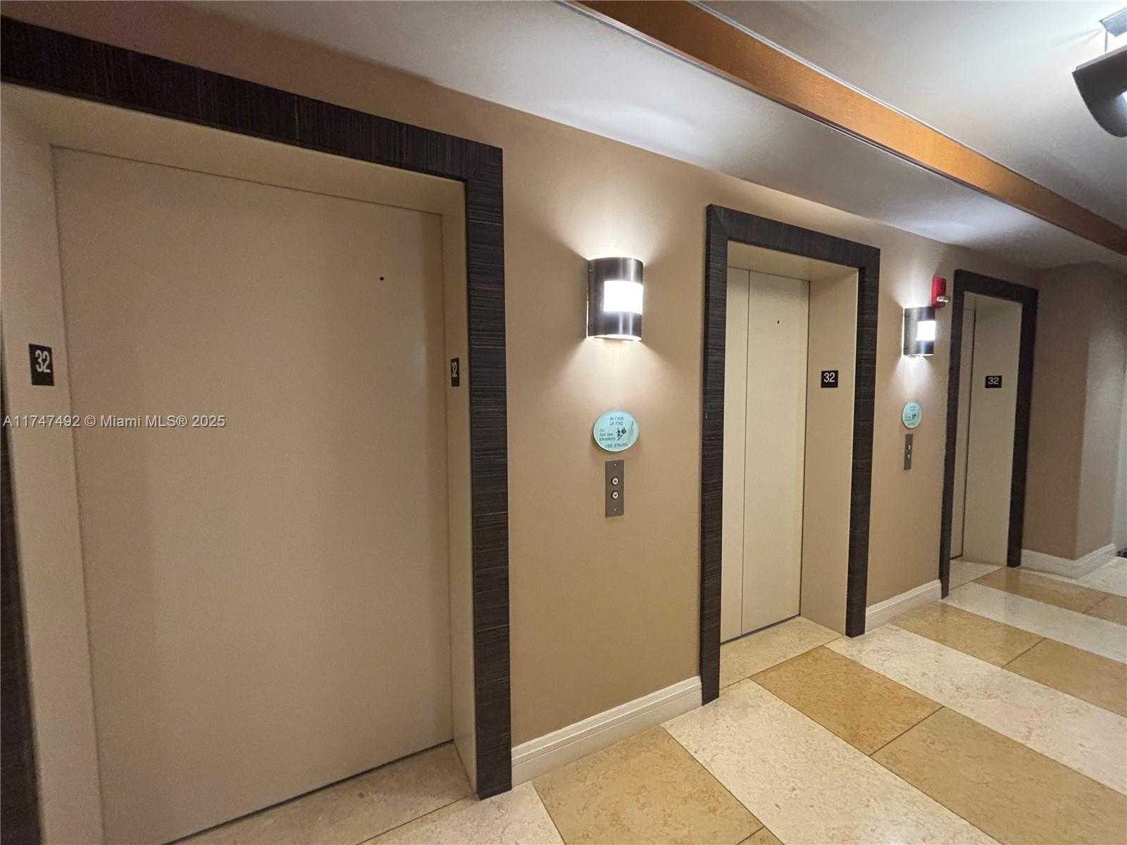 Small Image of 253 NORTH EAST 2ND ST #3202, Miami Number 33