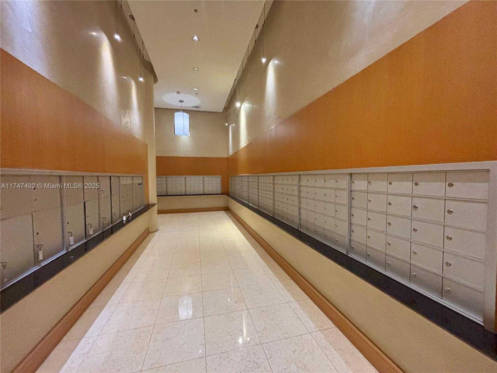 Small Image of 253 NORTH EAST 2ND ST #3202, Miami Number 8