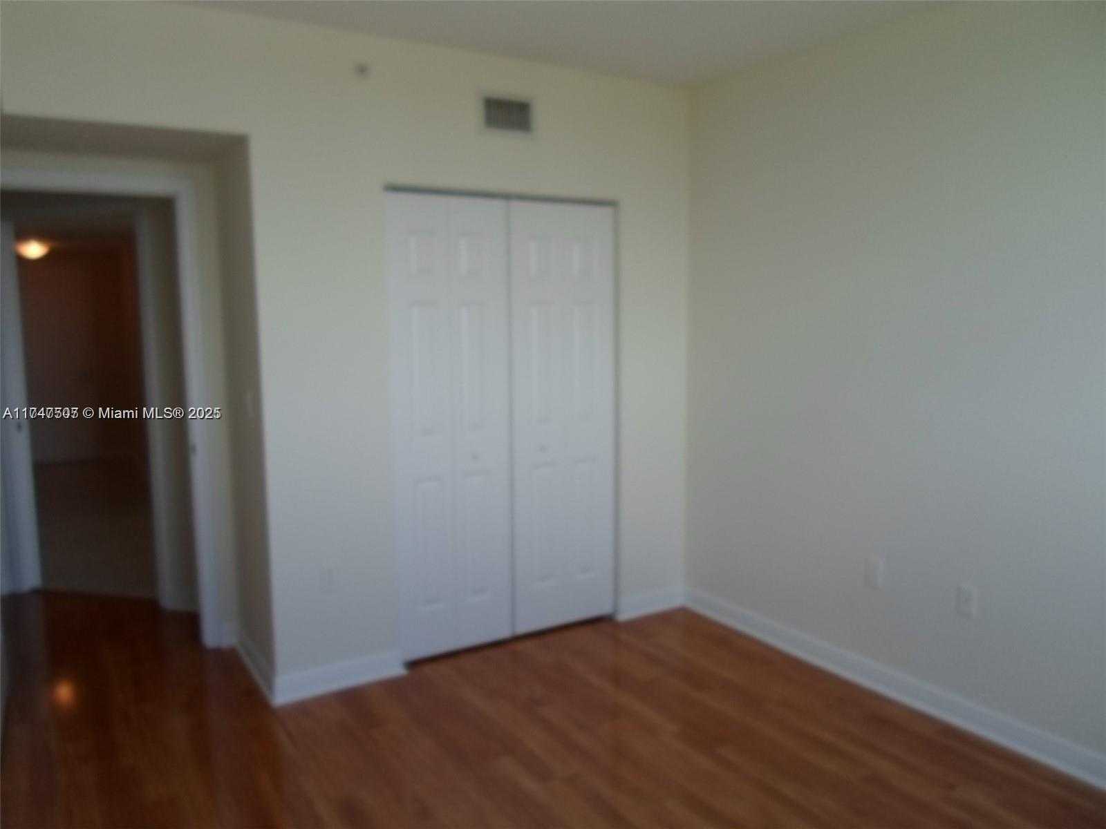 Small Image of 1745 EAST HALLANDALE BEACH BLVD #1907W, Hallandale Beach Number 3