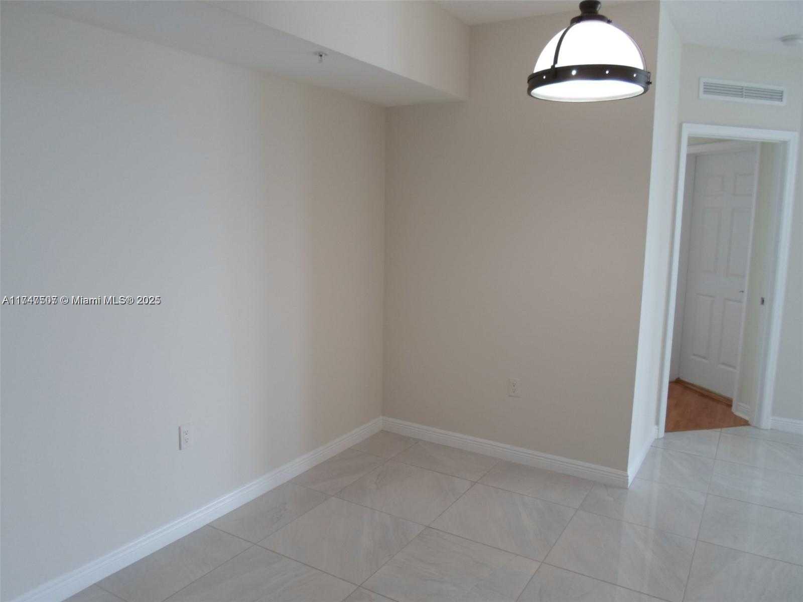 Small Image of 1745 EAST HALLANDALE BEACH BLVD #1907W, Hallandale Beach Number 8