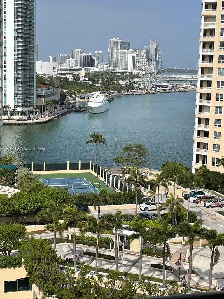 Small Image of 540 BRICKELL KEY DR #1600, Miami Number 12