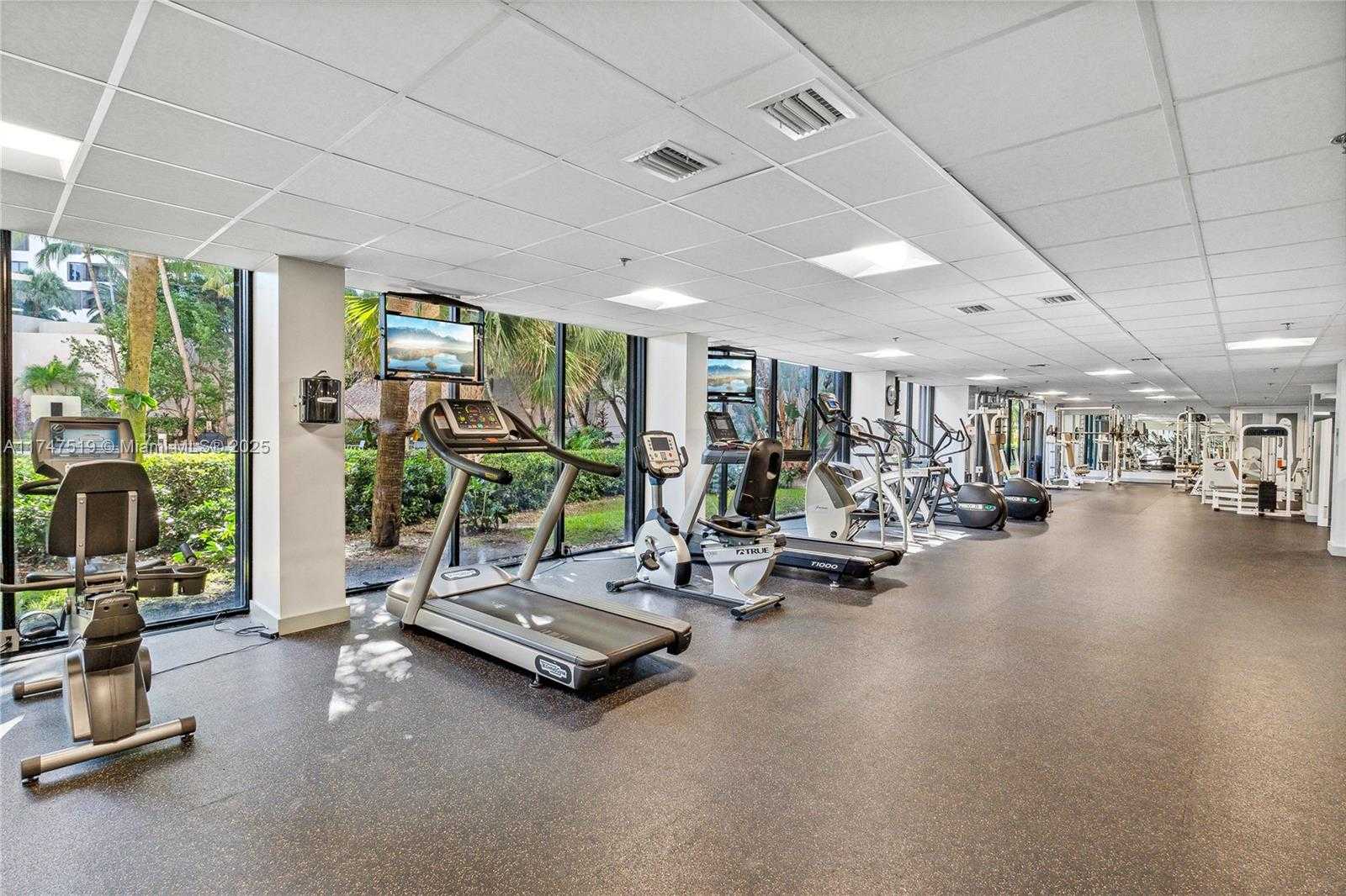 Small Image of 540 BRICKELL KEY DR #1600, Miami Number 20