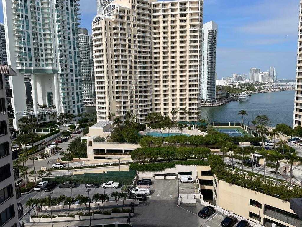 Small Image of 540 BRICKELL KEY DR #1600, Miami Number 6