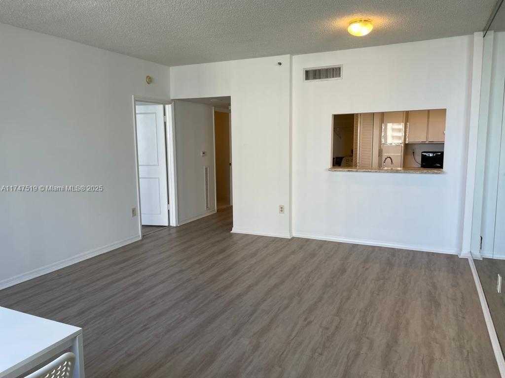 Small Image of 540 BRICKELL KEY DR #1600, Miami Number 9