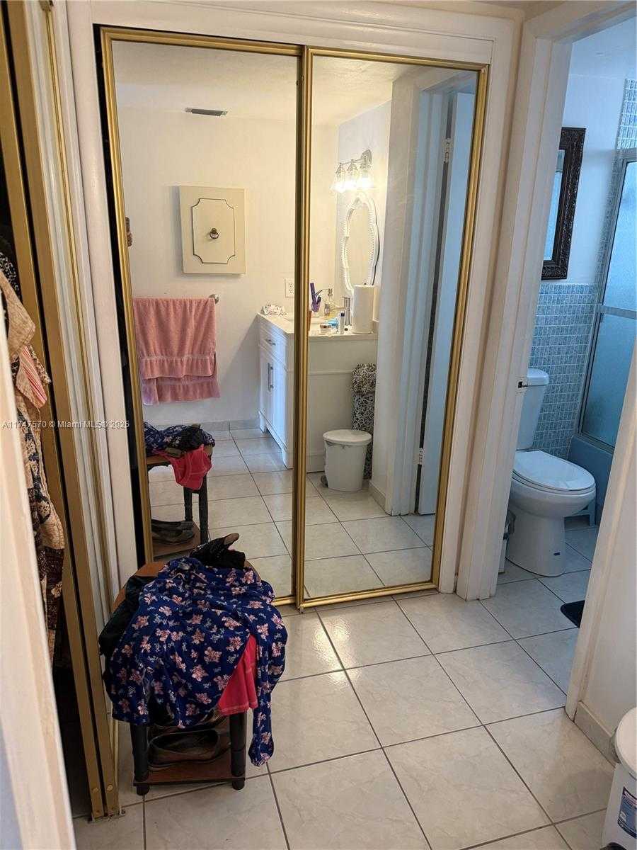 Small Image of 18555 NORTH EAST 14TH AVE #618, Miami Number 13