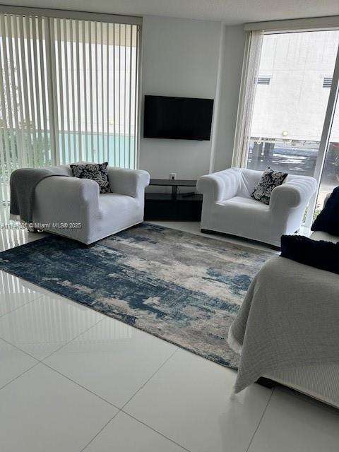 Small Image of 150 Sunny Isles Blvd, Sunny Isles Beach, FL 33160, USA Number 10