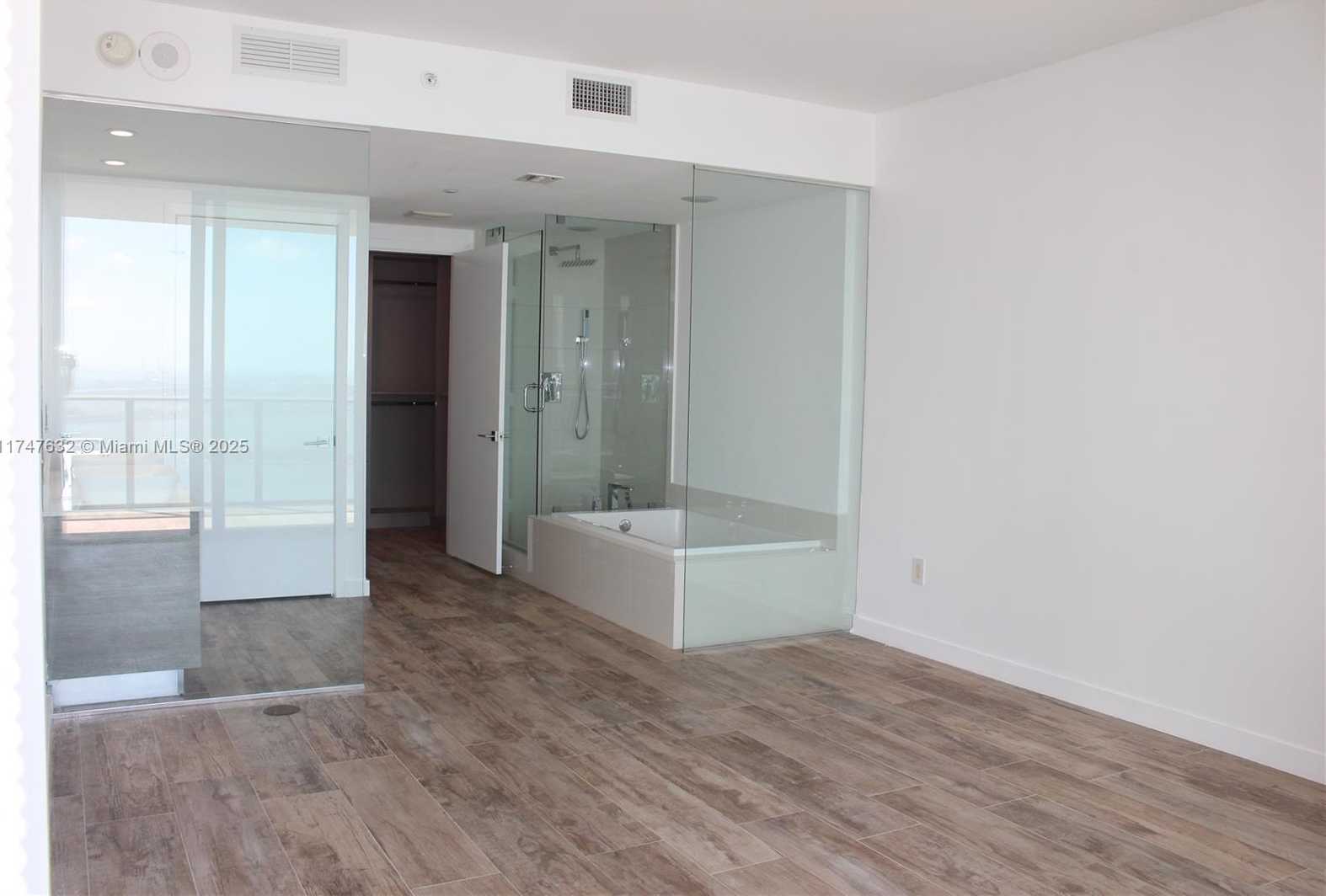 Small Image of 650 NORTH EAST 32ND ST #3703, Miami Number 4