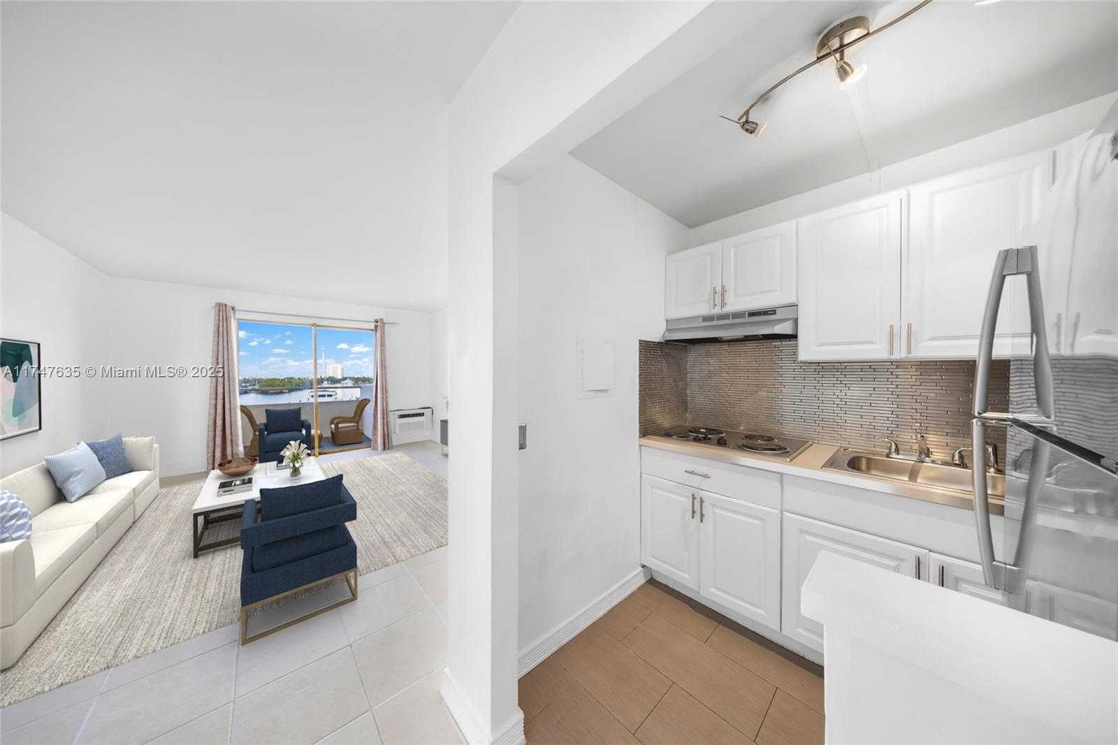 Small Image of 7904 WEST DR #203, North Bay Village Number 14