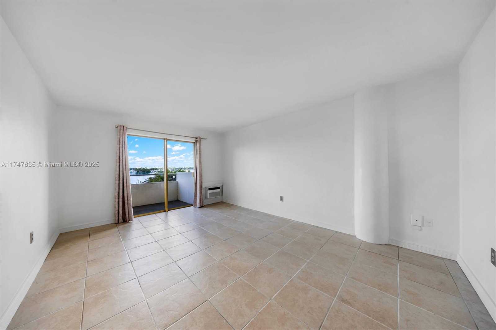 Small Image of 7904 WEST DR #203, North Bay Village Number 21