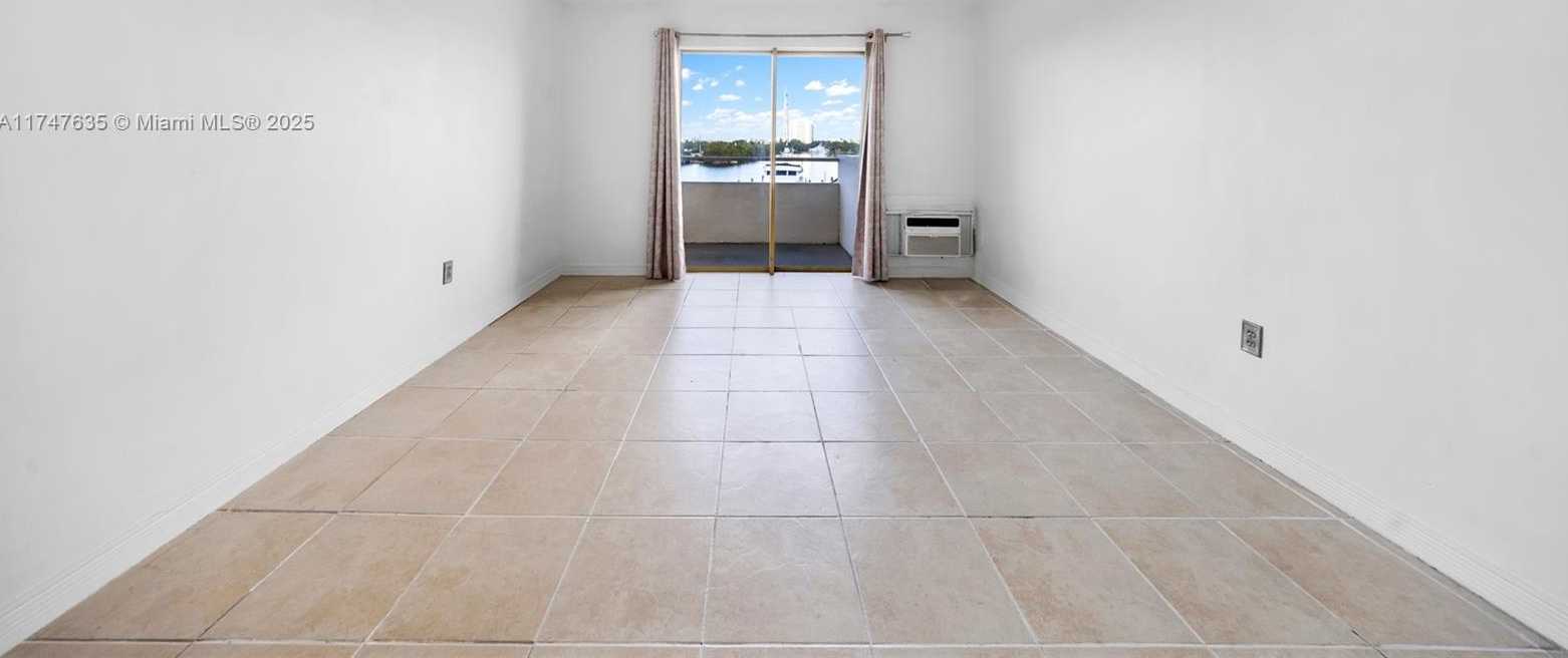 Small Image of 7904 WEST DR #203, North Bay Village Number 22