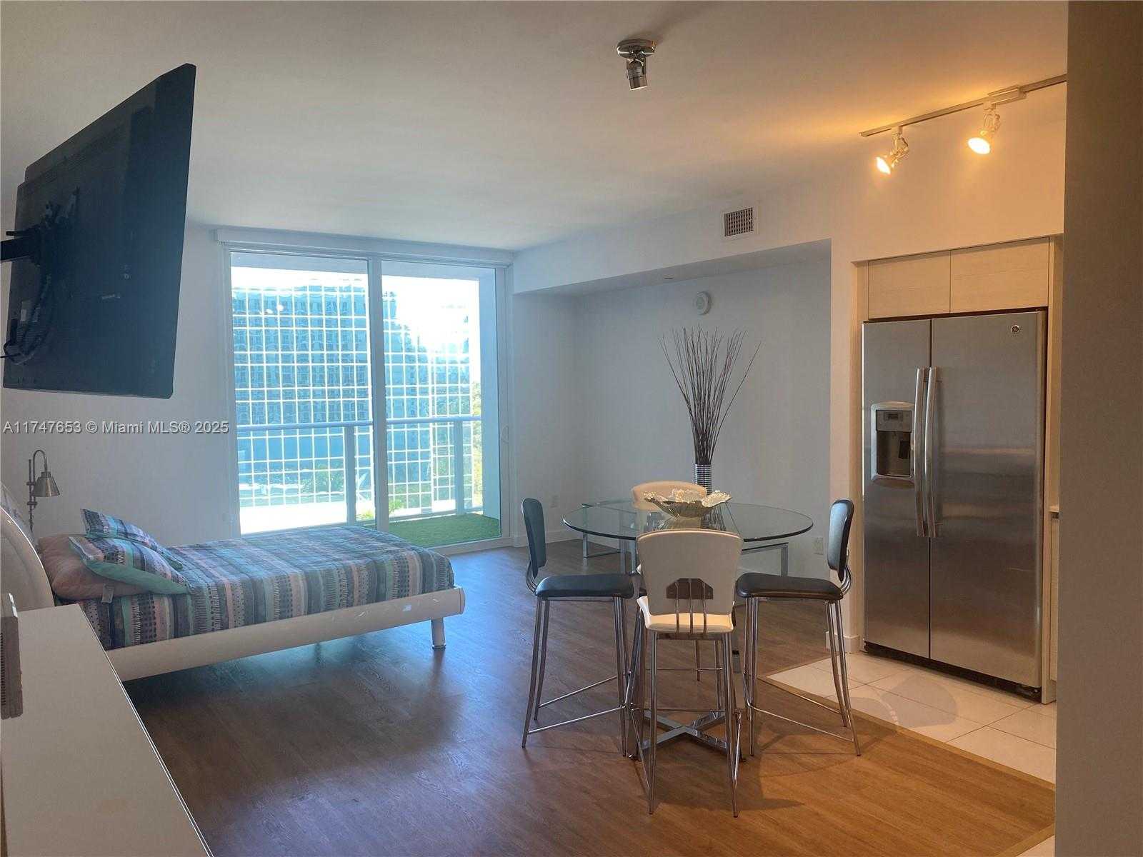 Small Image of 4250 BISCAYNE BLVD #1006, Miami Number 4