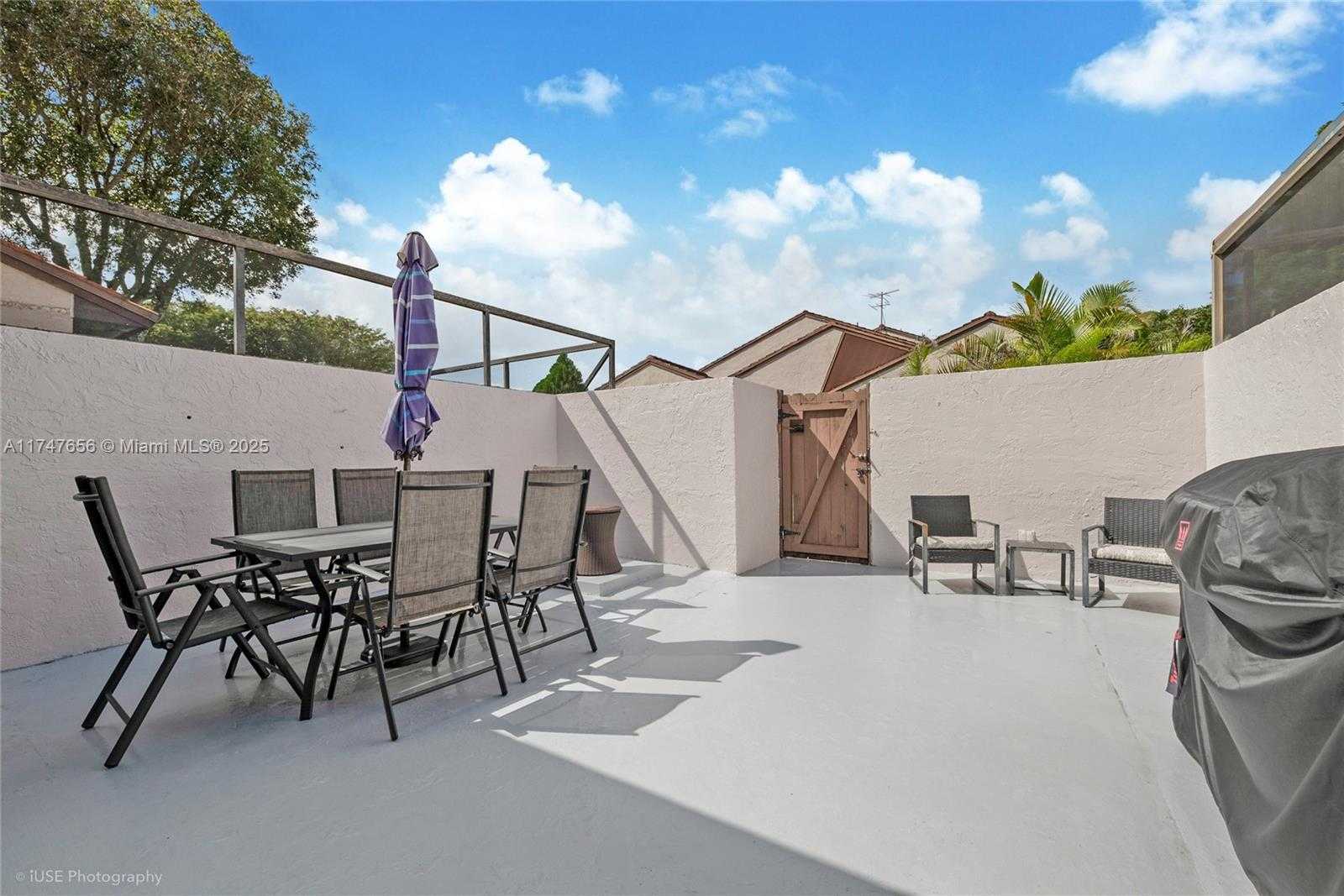 Small Image of 13350 SOUTH WEST 88TH TER #E, Miami Number 13