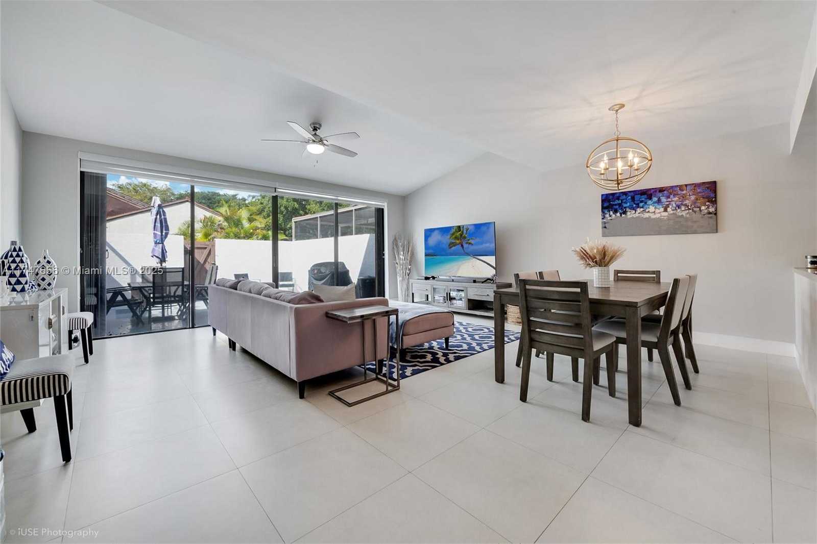 Small Image of 13350 SOUTH WEST 88TH TER #E, Miami Number 3