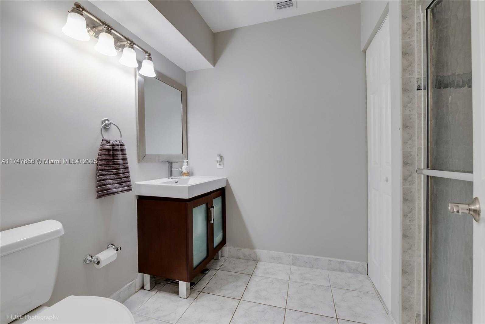 Small Image of 13350 SOUTH WEST 88TH TER #E, Miami Number 7