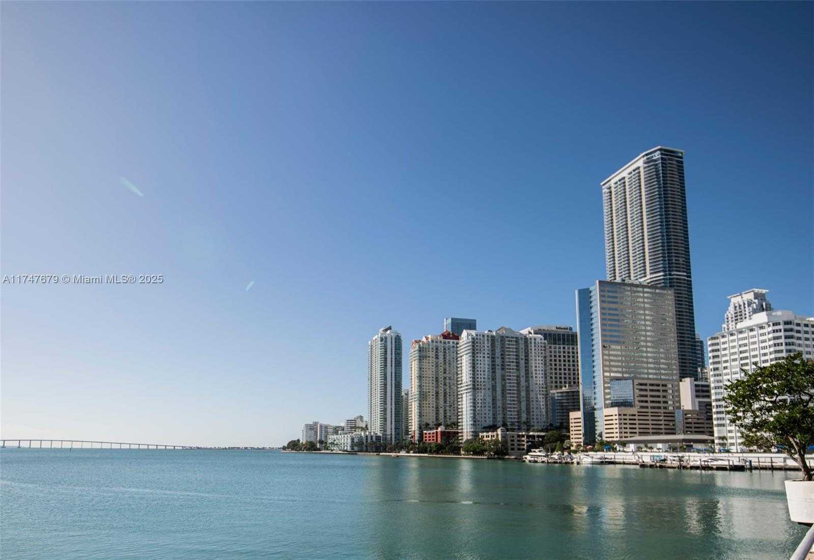 Small Image of 325 SOUTH BISCAYNE BLVD #4115, Miami Number 10