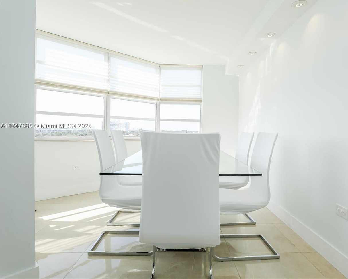 Small Image of 7135 COLLINS AVE #735, Miami Beach Number 12