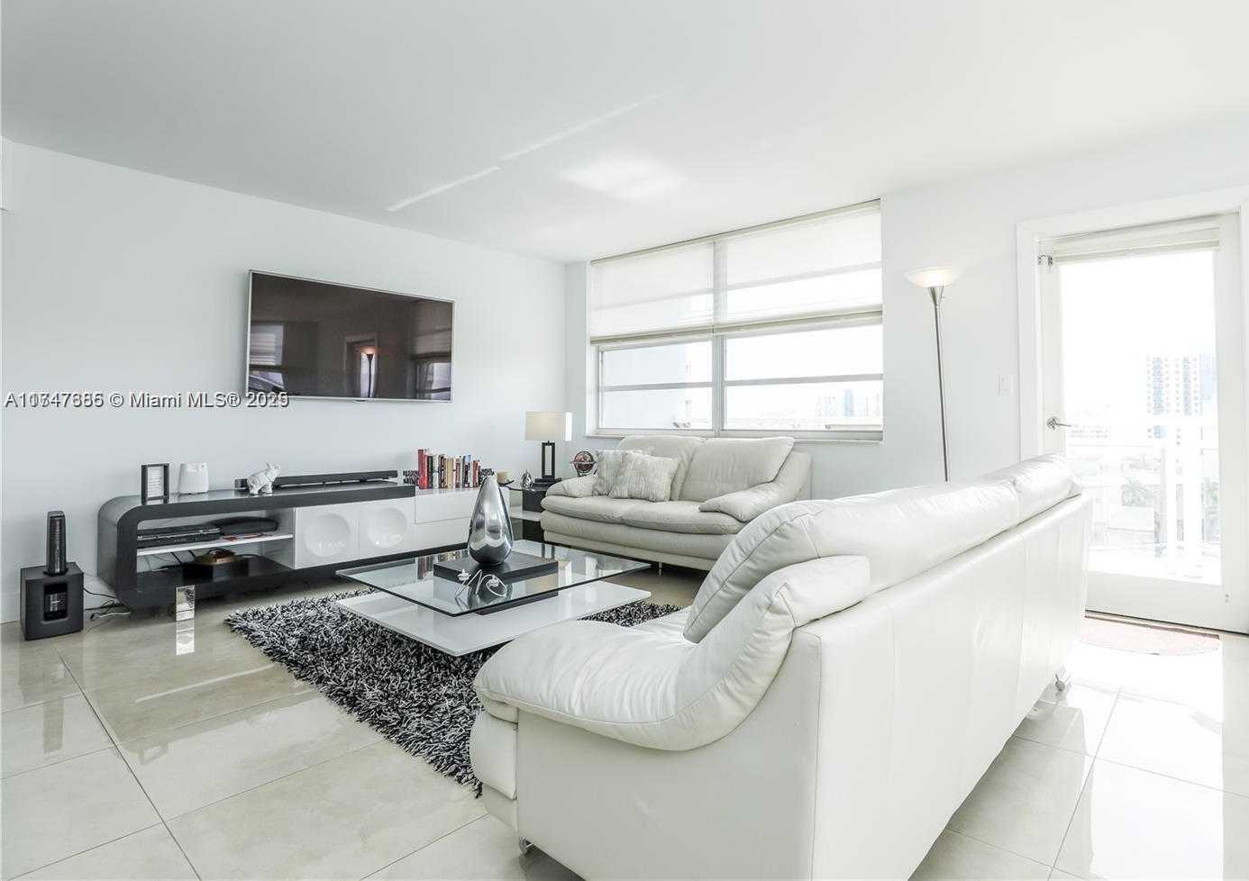 Small Image of 7135 COLLINS AVE #735, Miami Beach Number 13