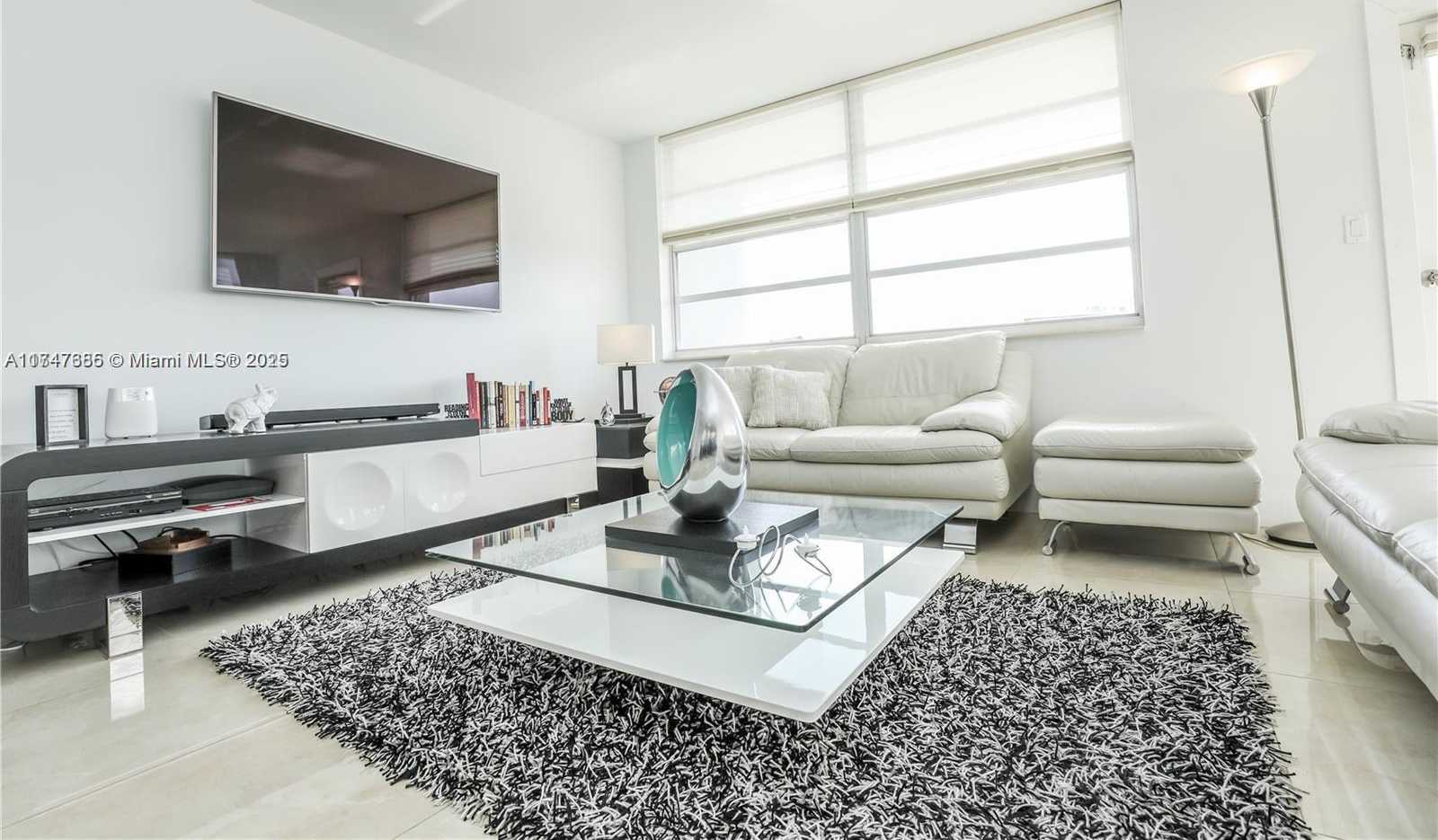 Small Image of 7135 COLLINS AVE #735, Miami Beach Number 14