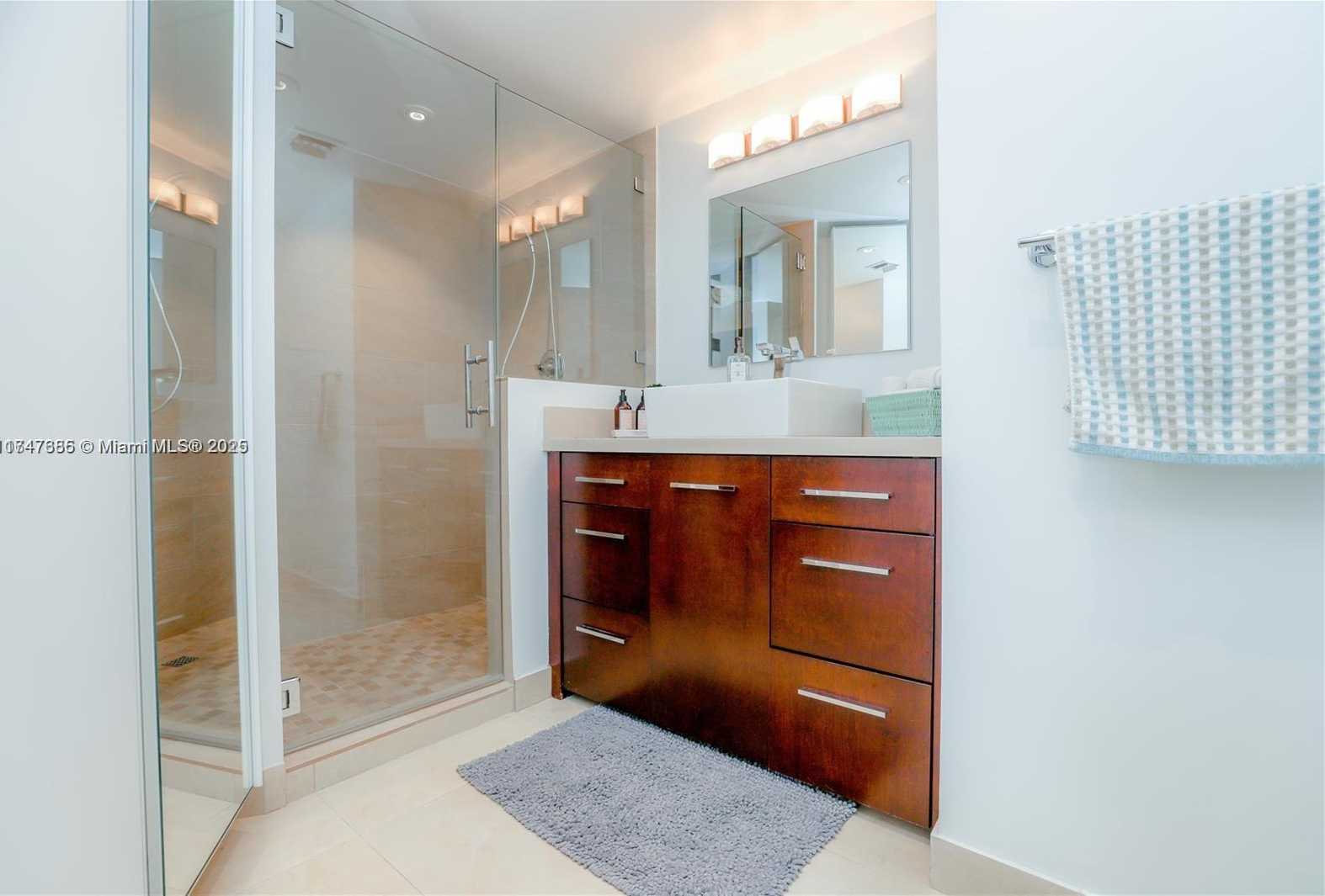 Small Image of 7135 COLLINS AVE #735, Miami Beach Number 19