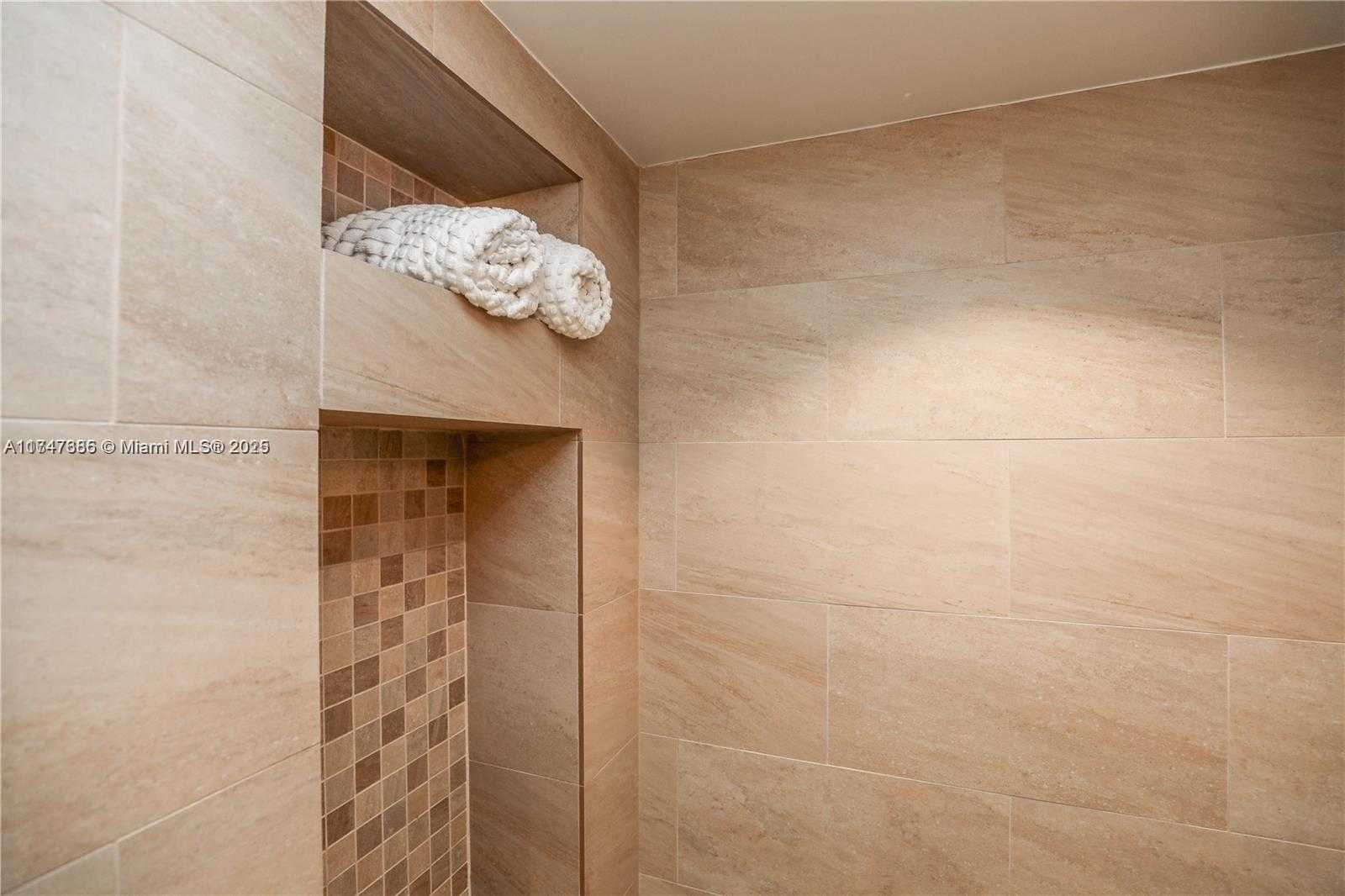 Small Image of 7135 COLLINS AVE #735, Miami Beach Number 21