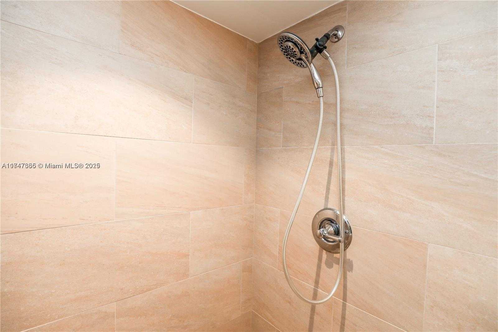 Small Image of 7135 COLLINS AVE #735, Miami Beach Number 22