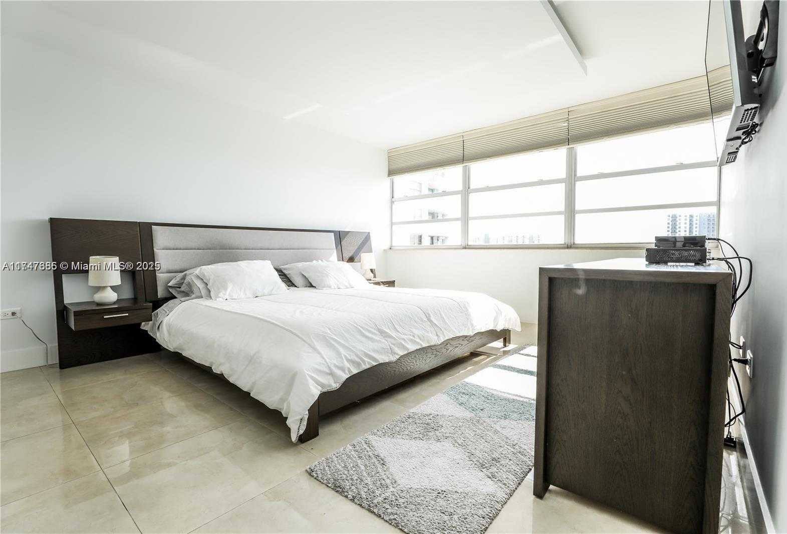 Small Image of 7135 COLLINS AVE #735, Miami Beach Number 25