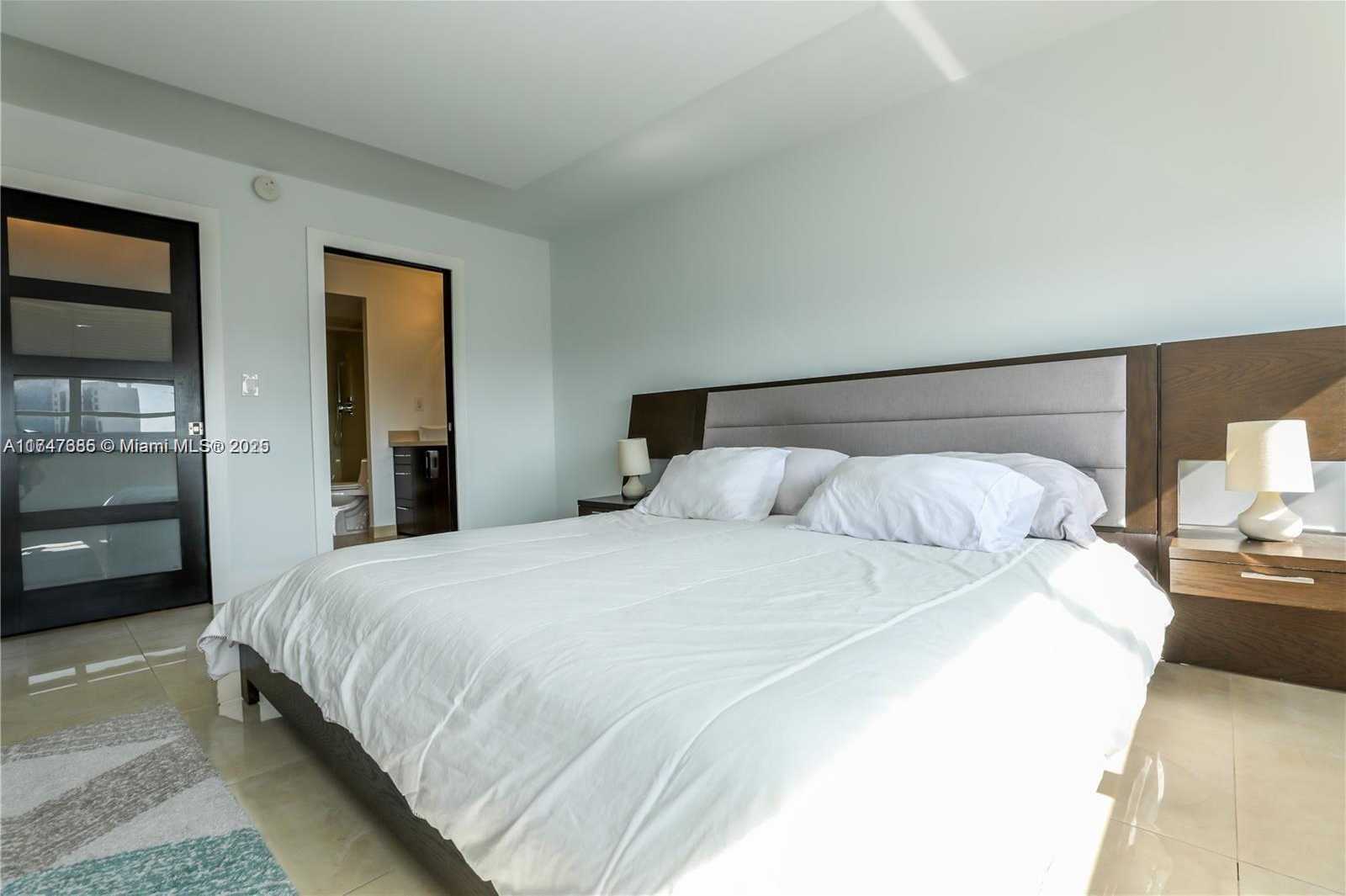 Small Image of 7135 COLLINS AVE #735, Miami Beach Number 27