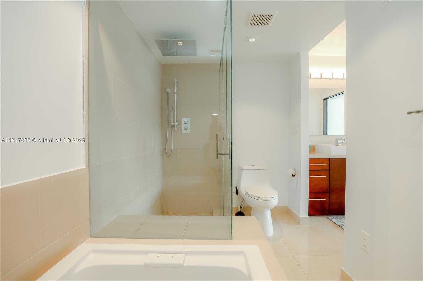 Small Image of 7135 COLLINS AVE #735, Miami Beach Number 33
