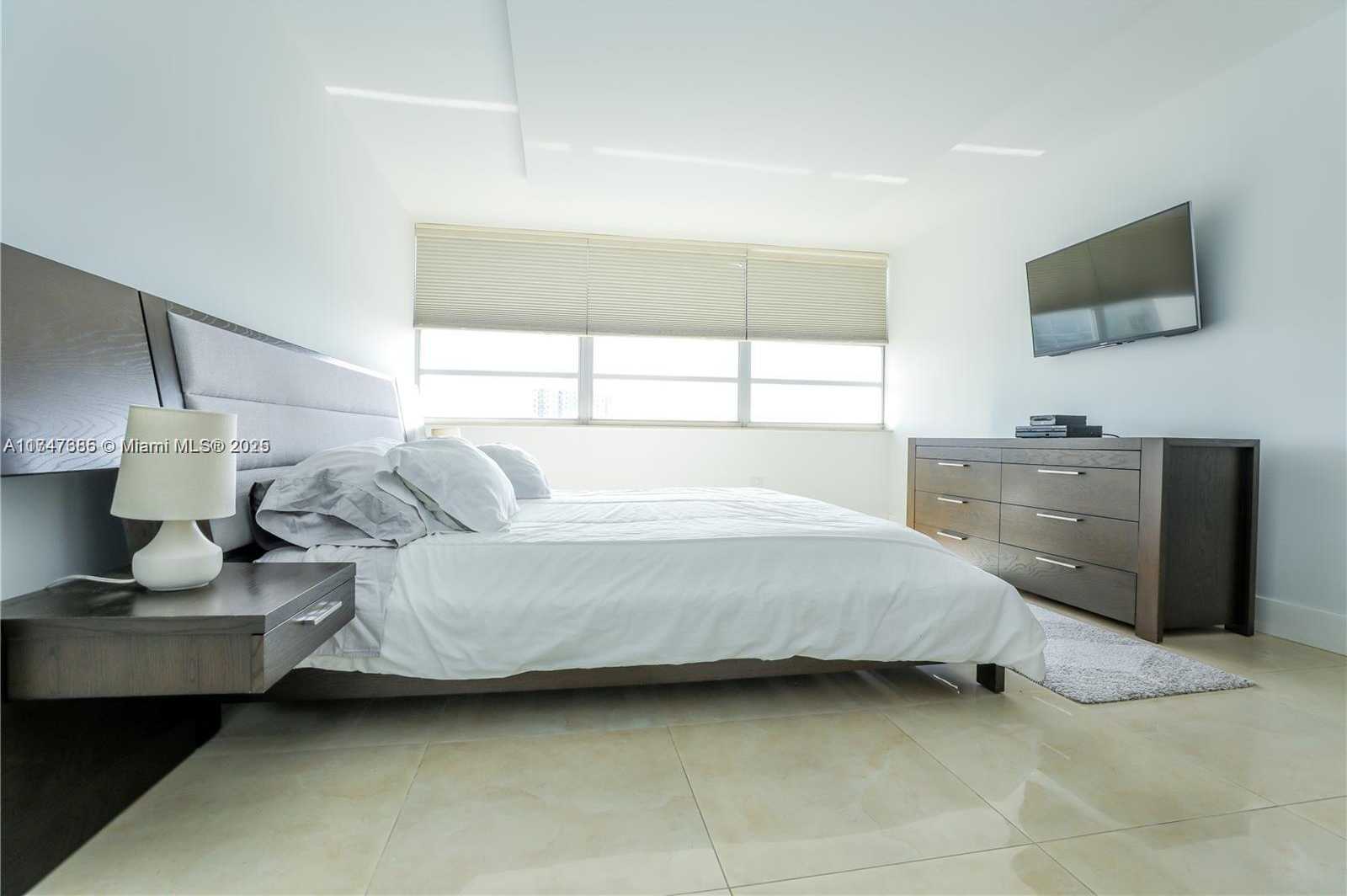 Small Image of 7135 COLLINS AVE #735, Miami Beach Number 35
