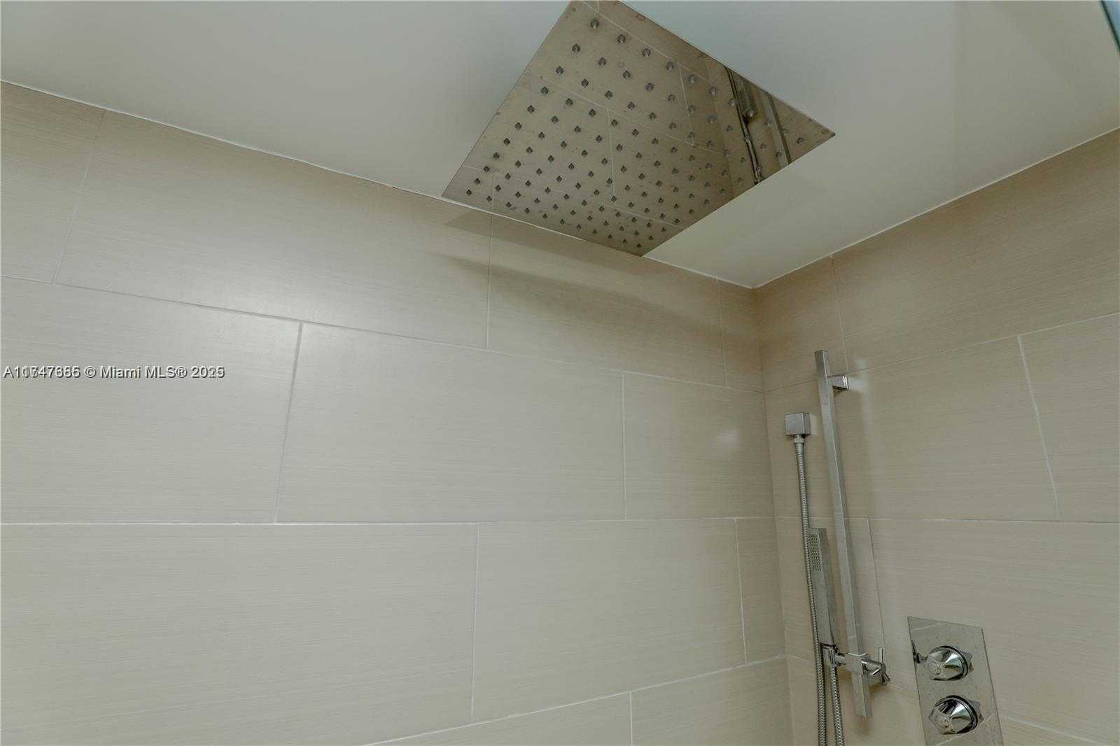 Small Image of 7135 COLLINS AVE #735, Miami Beach Number 36