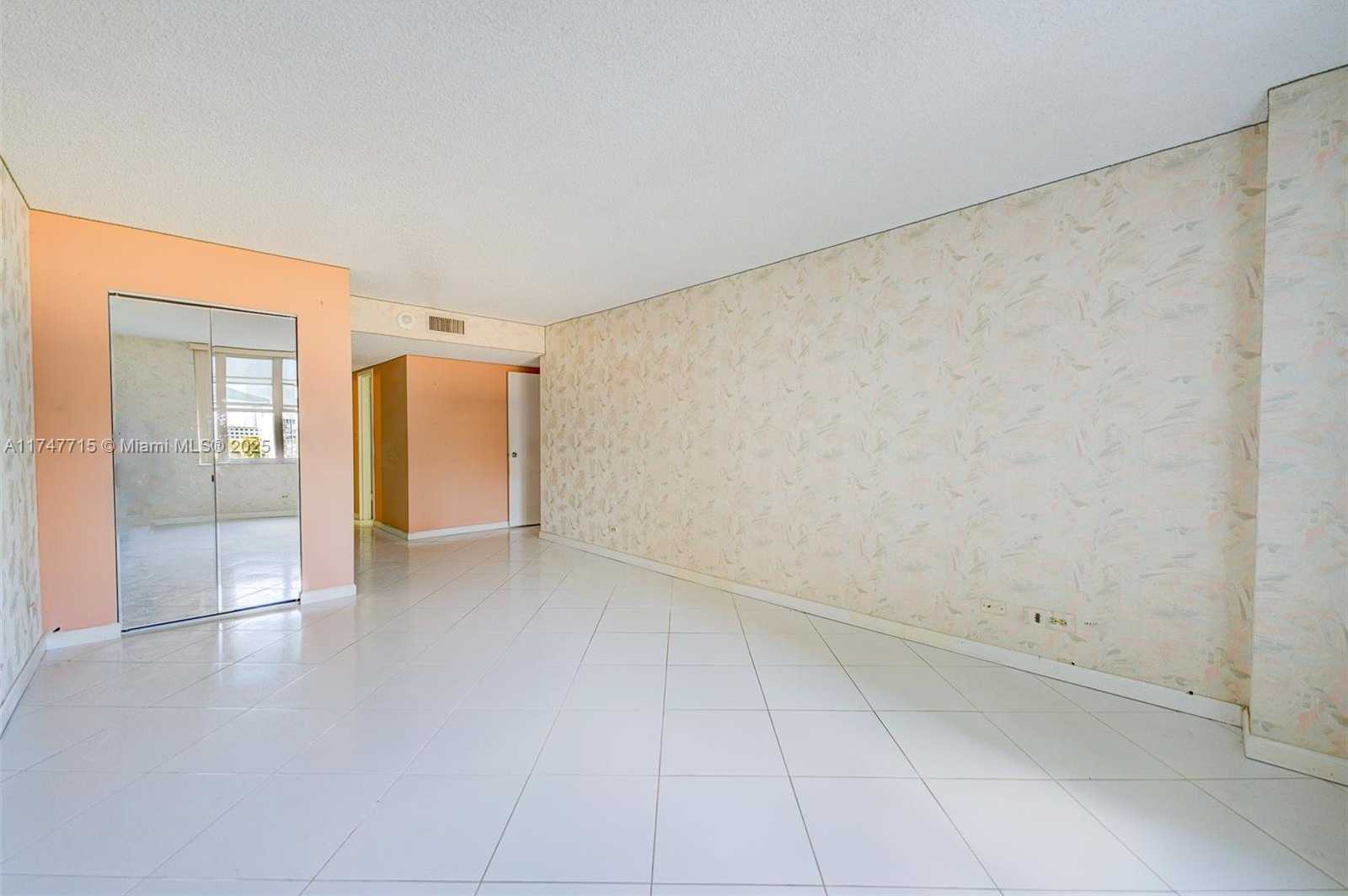 Small Image of 301 174TH ST #618, Sunny Isles Beach Number 18