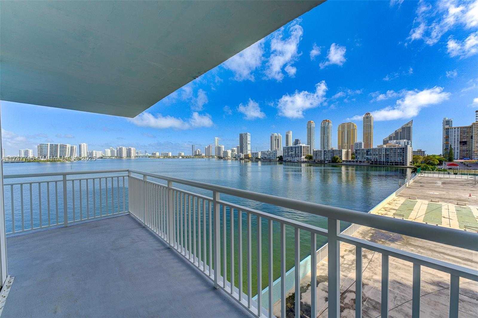 Small Image of 301 174TH ST #618, Sunny Isles Beach Number 5
