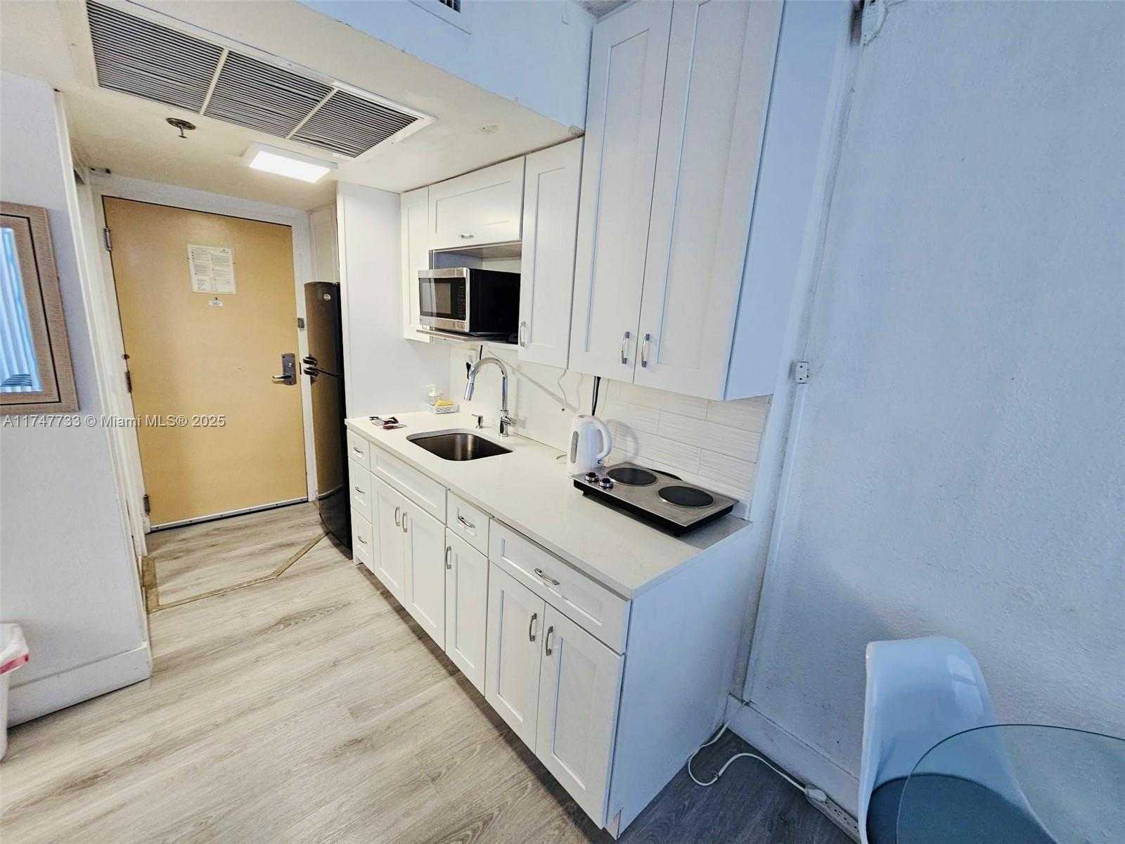 Small Image of 19201 COLLINS AVE #512, Sunny Isles Beach Number 7
