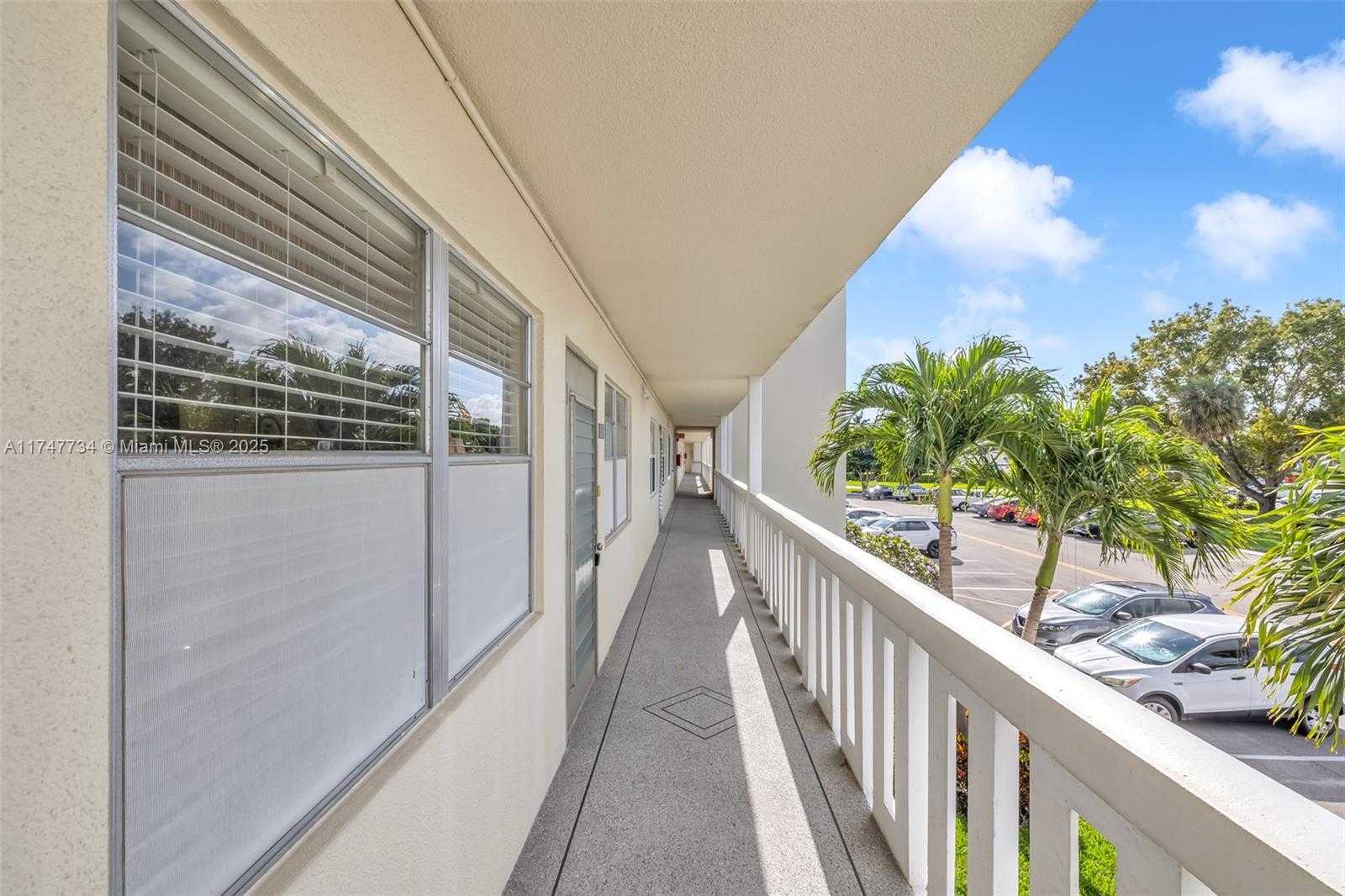 Small Image of 250 GRANTHAM C #250, Deerfield Beach Number 9