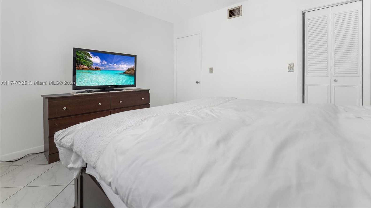 Small Image of 401 NORTH EAST 14TH AVE #603, Hallandale Beach Number 17