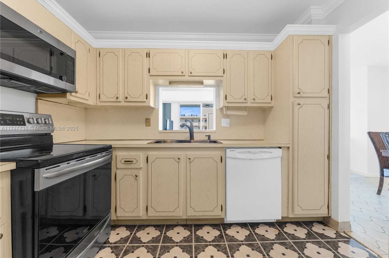 Small Image of 401 NORTH EAST 14TH AVE #603, Hallandale Beach Number 5