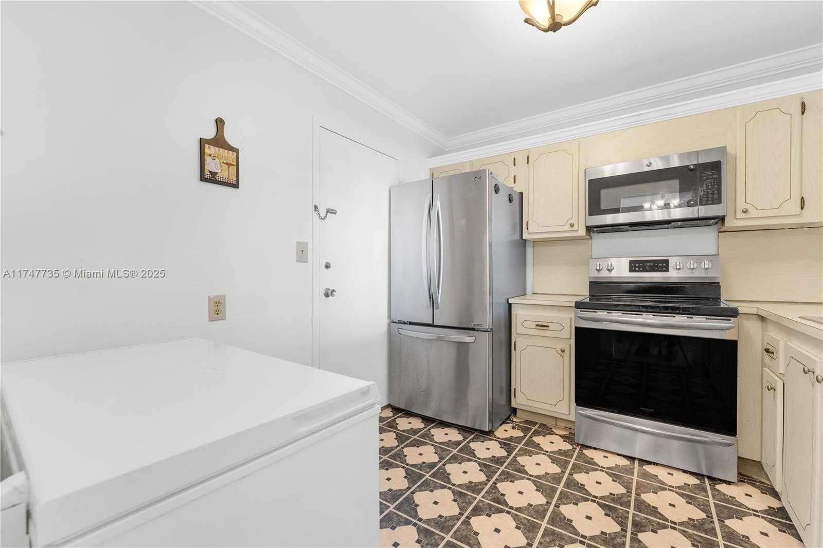 Small Image of 401 NORTH EAST 14TH AVE #603, Hallandale Beach Number 8