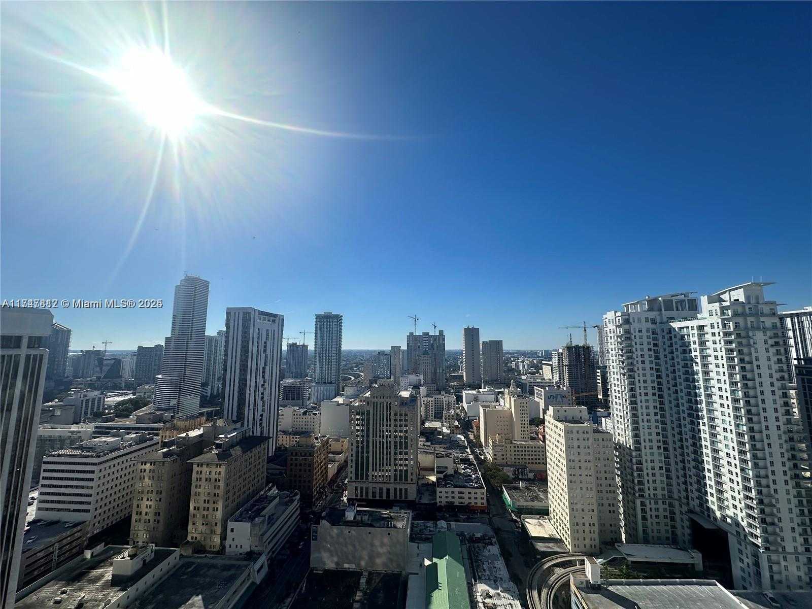 Small Image of 50 BISCAYNE BLVD #3505, Miami Number 2