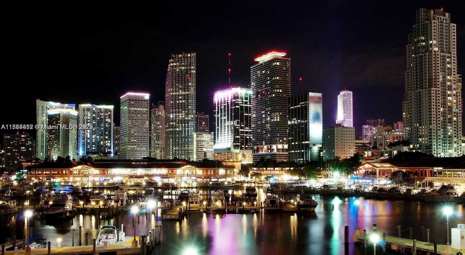 Small Image of 50 BISCAYNE BLVD #3505, Miami Number 3