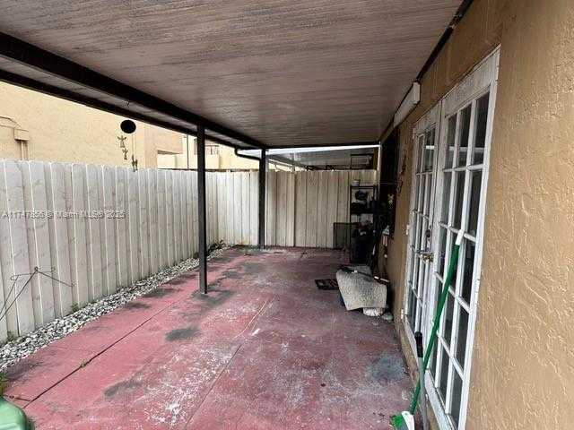 Small Image of 5302 WEST 26TH AVE #101, Hialeah Number 4