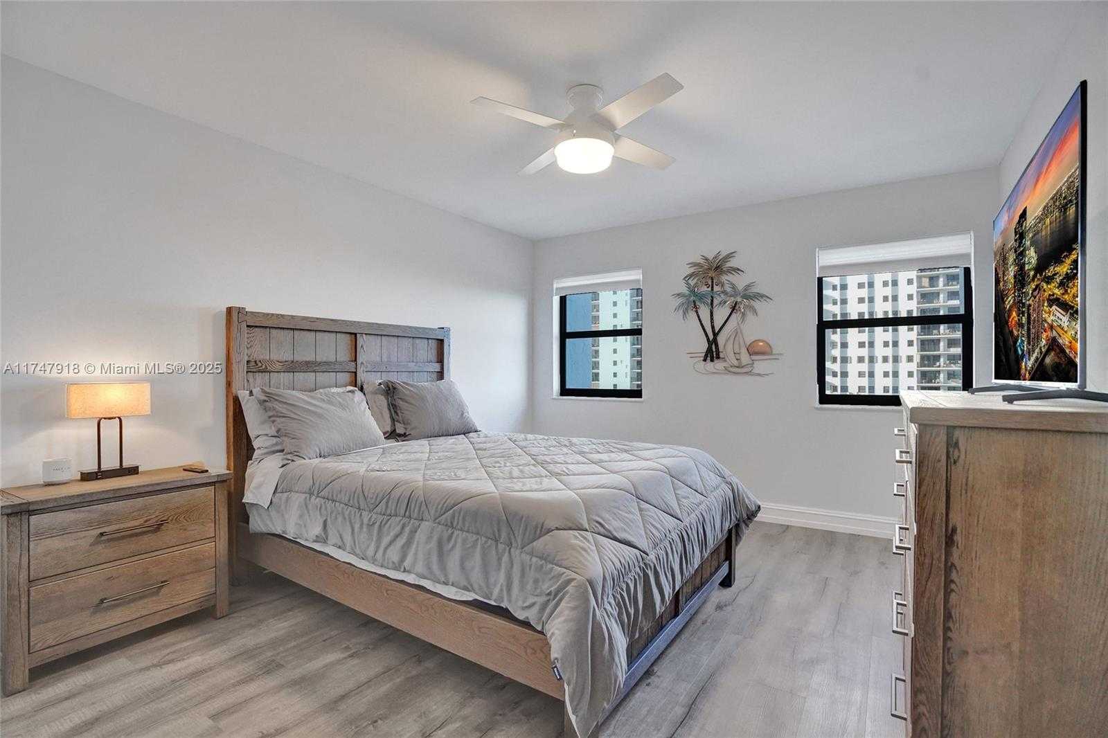 Small Image of 1201 SOUTH OCEAN DR #701S, Hollywood Number 25