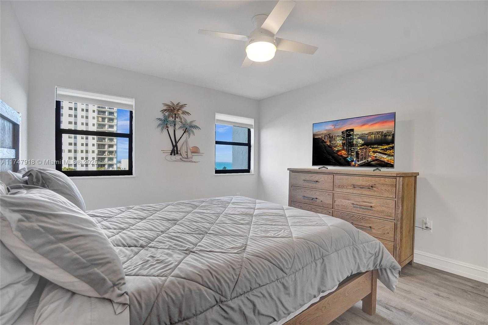 Small Image of 1201 SOUTH OCEAN DR #701S, Hollywood Number 27