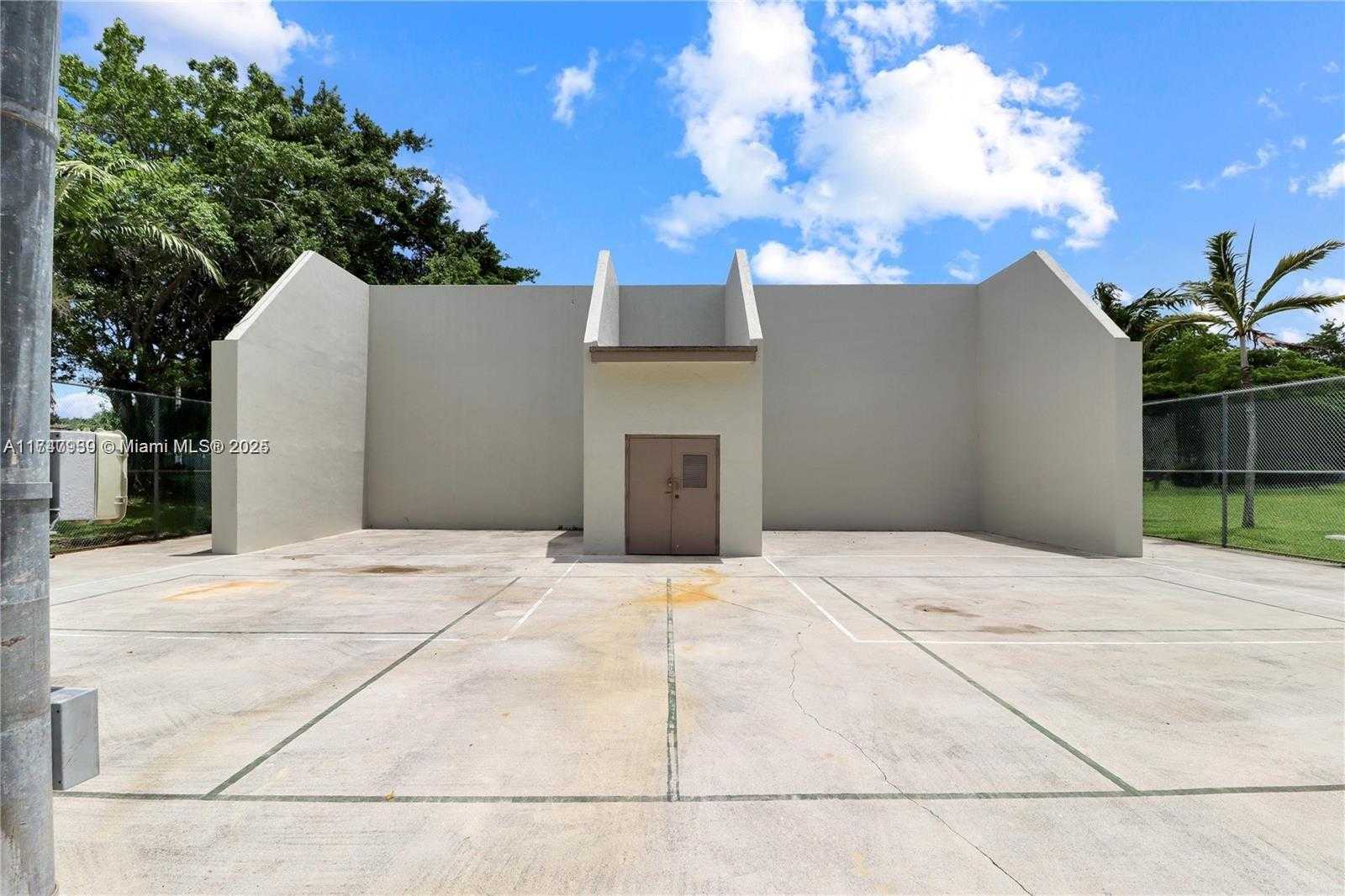 Small Image of 10661 SOUTH WEST 113TH PL #94C, Miami Number 21