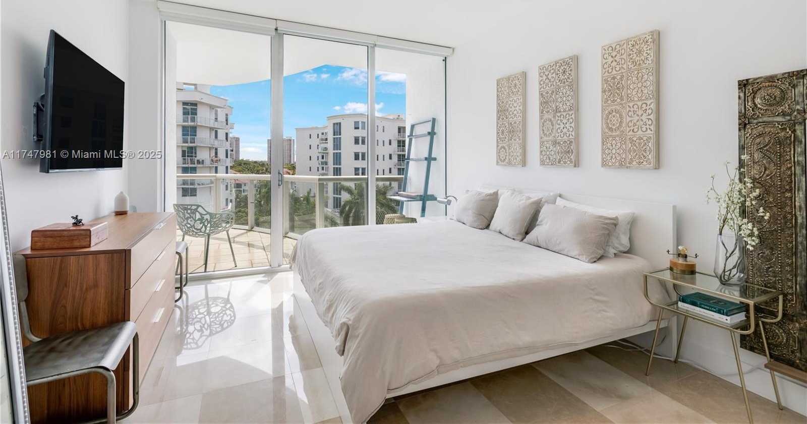 Small Image of 3131 NORTH EAST 188TH ST #2-710, Aventura Number 10