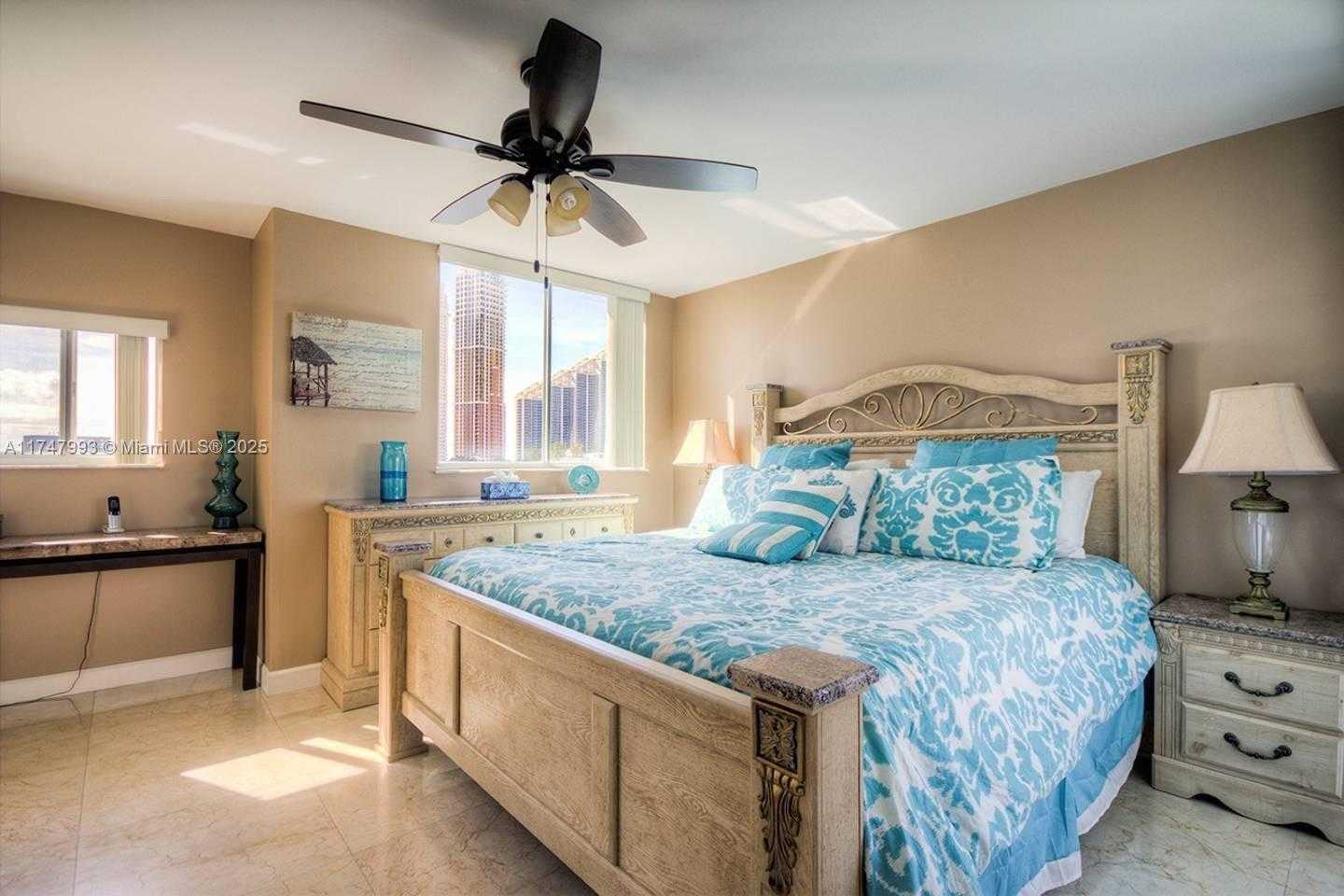 Small Image of 18000 NORTH BAY RD #601, Sunny Isles Beach Number 15